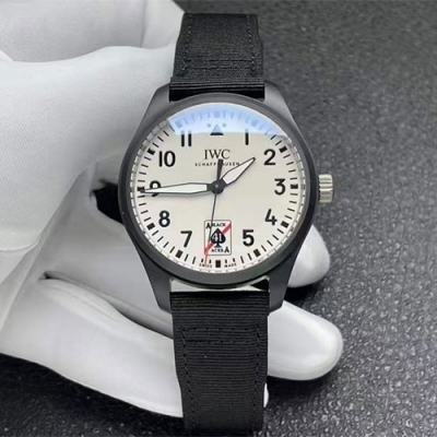 IWC パイロット IW326905 M+製 高品質 新作コピー