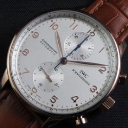 IWC ポルトギーゼ クロノグラフ ASAIN 7750 搭載