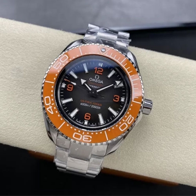 OMEGA 215.30.46.21.06.001 VS工場 シーマスター プラネットオーシャン 6000M 45.5mm