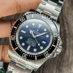 ROLEX シードゥエラー 136660 Dブルー Cal.3235搭載