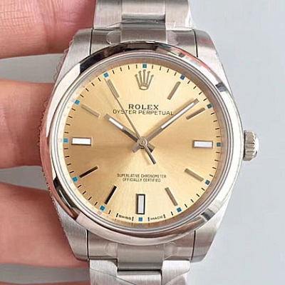 ROLEX 114200 オイスターパーペチュアル Cal.3132搭載 シャンパン