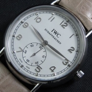 IWC ポルトフィーノ 自動巻き ホワイト文字盤 メンズ コピー