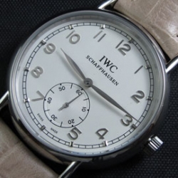 IWC ポルトフィーノ 自動巻き ホワイト文字盤 メンズ コピー