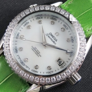 OMEGA シーマスター プラネットオーシャン MIYOTA クォーツ搭載 精巧設計