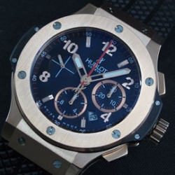 HUBLOT ビッグバン ブルー文字盤 完売前に入手