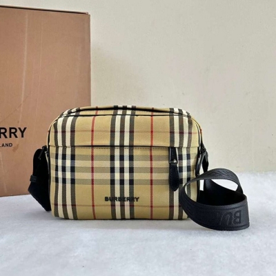BURBERRY パディ ショルダーバッグ チェック メンズ 22.5×16×6.5cm