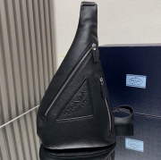 PRADA ウエストバッグ カーフレザー メンズ 26.5×37.5×10cm
