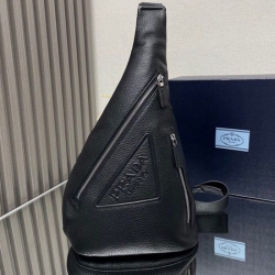 PRADA ウエストバッグ カーフレザー メンズ 26.5×37.5×10cm