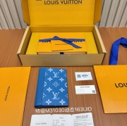 LOUIS VUITTON パスポートケース モノグラム キャンバス メンズ 10×14×2.5cm