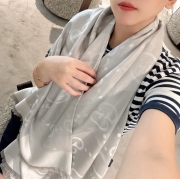 グッチ GG金糸提花ストール140 140x140cm