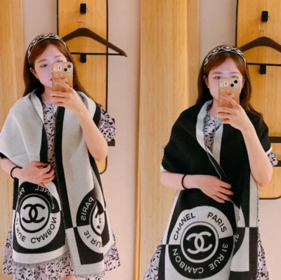 シャネル 黒白 両面カシミヤスカーフ 190x40cm