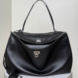 バレンシアガ ショルダーバッグ ロデオ 40×30×13cm