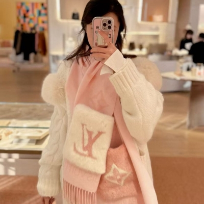 ルイ ヴィトン 新作ストール Cold Reykjavik 190 x 46.0cm