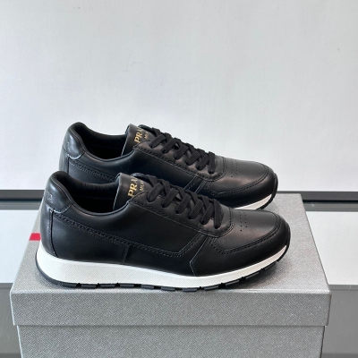 プラダ メンズ スニーカー 39-45
