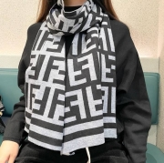 フェンディ カップル向けスカーフ 180x32