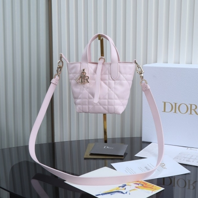 ディオール ハンドバッグ トゥジュール 13×15×12cm