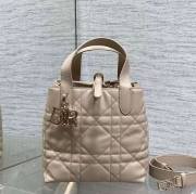 ディオール ハンドバッグ トゥジュール 16×12×18cm