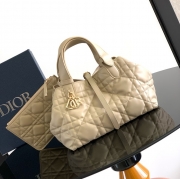 ディオール ハンドバッグ トゥジュール 23×14×12cm