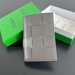 BOTTEGA VENETA カセット パスポートケース ユニセックス 13.6×10.5cm