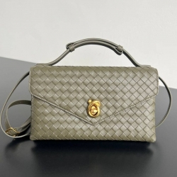 BV ショルダーバッグ レザー ハンドバッグ ノットロック 25×16×5.5cm