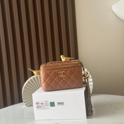 シャネル ポーチ 17×9.5×8cm