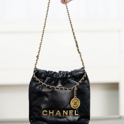 シャネル ショルダーバッグ 22ミニ 19×20×6cm