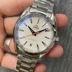 OMEGA 220.10.41.21.02.001 シーマスター アクアテラ 新品 高品質