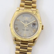 ROLEX M228238 デイデイト 40mm シルバーローマ 3255搭載