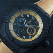HUBLOT キングパワー クォーツ搭載 クロノグラフ カレンダー付き