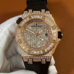 AUDEMARS PIGUET ロイヤルオーク 43mm 全面ダイヤ文字盤 最新入荷