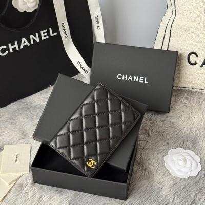 CHANEL パスポートケース ラムスキン ユニセックス 14.5×10.5×2cm