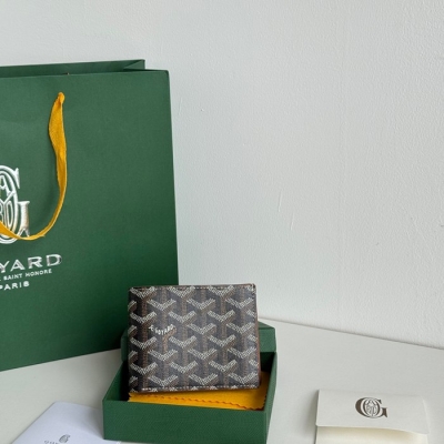 GOYARD 二つ折り財布 8カードスロット ユニセックス 11×9cm