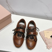 【MIUMIU】早春新作ドイツトレーニングスニーカーレザースニーカーレディース