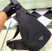 PRADA ウエストバッグ パラシュートナイロン メンズ 37.5×26.5×10cm