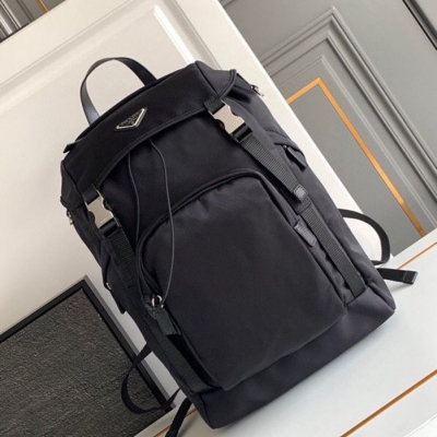 プラダ スタイル リュック 2VZ135 サイズ：27×45×17cm