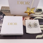 ディオール スタイル ピアス シルバー