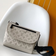 LOUIS VUITTON パルス メッセンジャーバッグ モノグラムシャドウ レザー メンズ 26.6×17×11cm