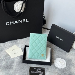 CHANEL パスポートケース カーフレザー ユニセックス 14.5×10.5×2cm