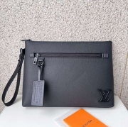 LOUIS VUITTON テイクオフ ポーチ カーフレザー メンズ 30×22×5cm