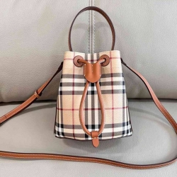 バーバリー バケツバッグ 16.5×11×18.5cm