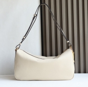 グッチ ショルダーバッグ ハーフホースビット 38×20×15cm