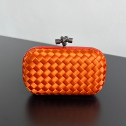 BOTTEGA VENETA ノット シルク編み スネークスキン クラッチ レディース 16×10×5cm