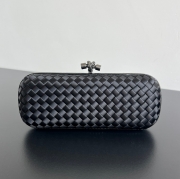 BOTTEGA VENETA ノット シルク編み クラッチバッグ レディース 25×10×5cm