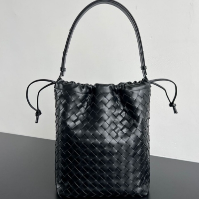 BV ショルダーバッグ レザー ハンドバッグ バケツ 33×24×14cm