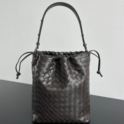 BV ショルダーバッグ レザー ハンドバッグ バケツ 33×24×14cm