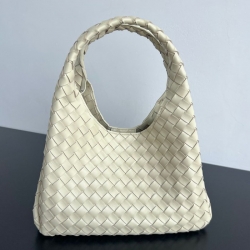 BV ショルダーバッグ レザー ハンドバッグ カンパーナ 33×20×16.5cm