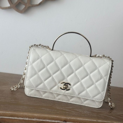 シャネル ショルダーバッグ 11.5×19×4cm
