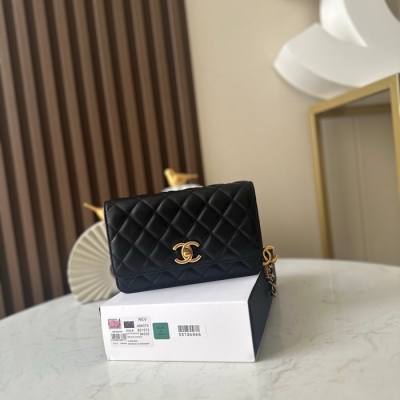 シャネル ショルダーバッグ 19.5×cm