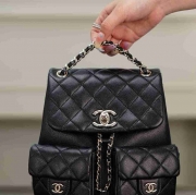 シャネル スタイル デュマ ミディアム リュック サイズ：20.5×20×11.5cm