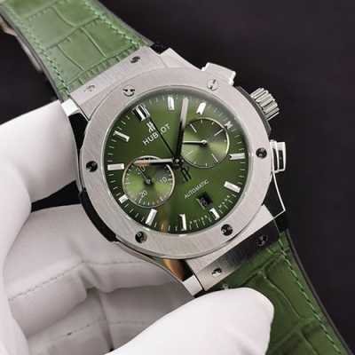 HUBLOT クラシックフュージョン チタニウム 521.NX.8970.LR グリーン 45mm 佐川急便